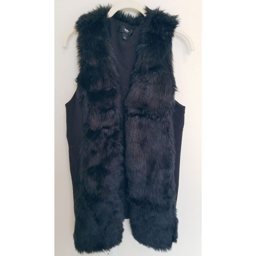 🍂 SALE 🍂 Mossimo | Faux Fur Vest